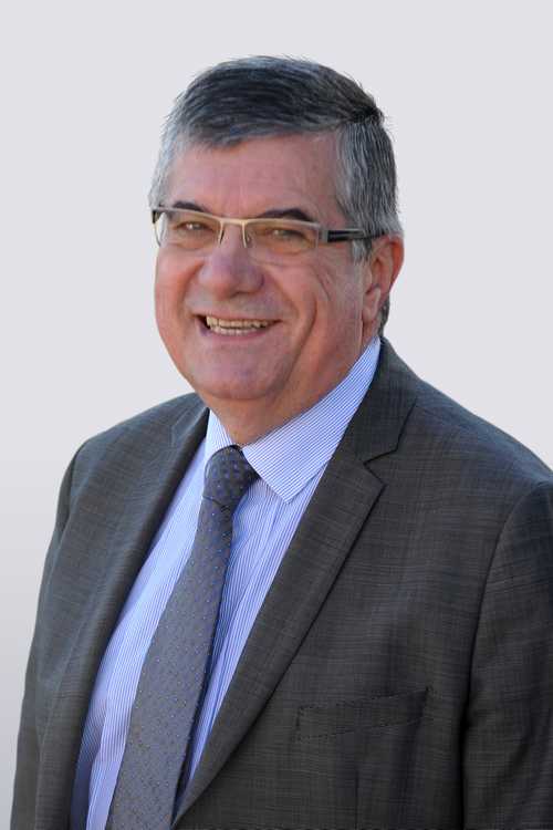 Le maire de Bassan Monsieur Alain BIOLA